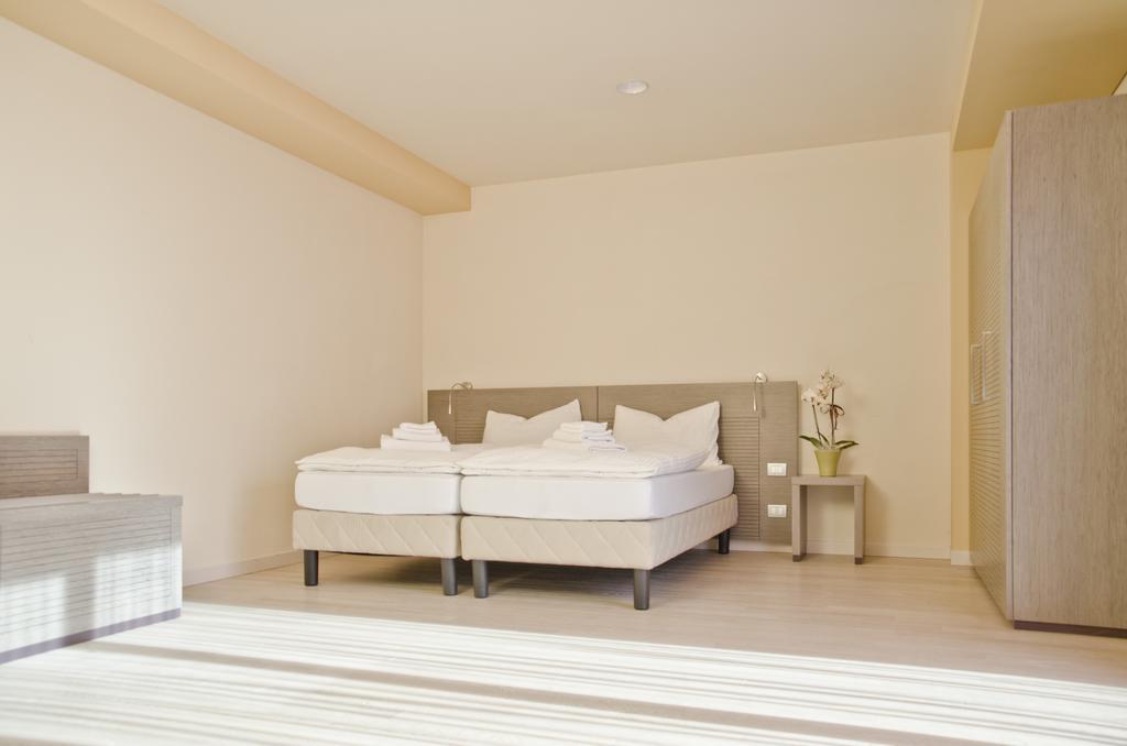 Hotel Kube Folgaria Habitación foto